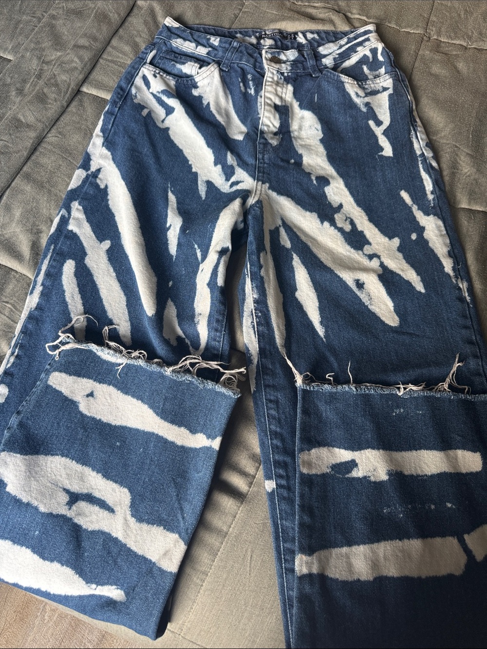 Nasty Gal Blue & White Bleach-Pattern Bootcut Jeans US size 6